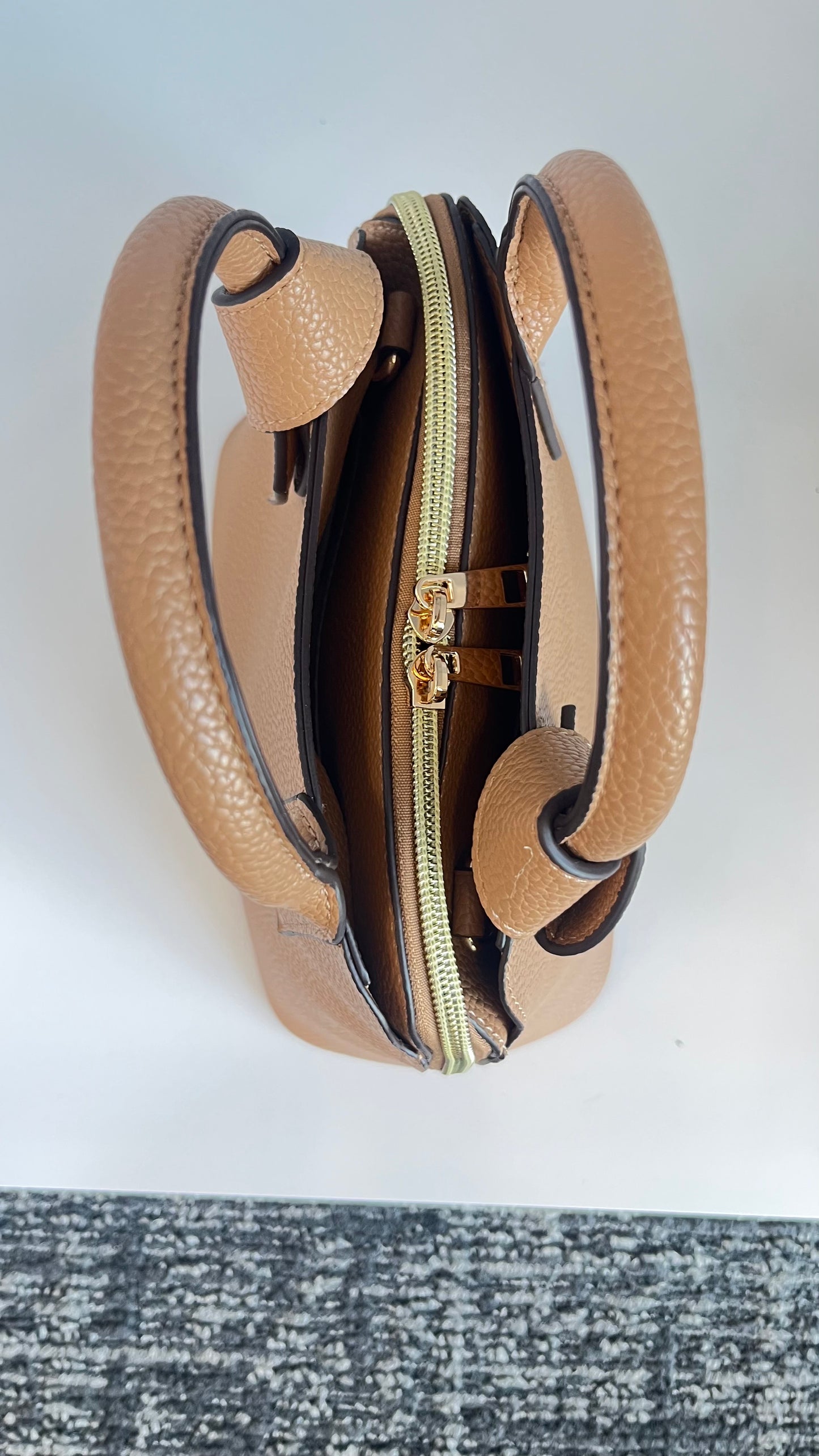 【超軽量/多収納】リボンハンドル2WAYバッグ